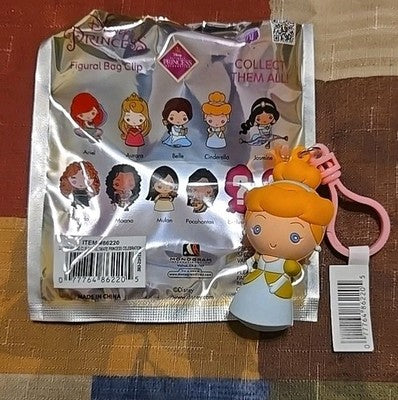 Disney Princesses NEW * Cinderella Clip * Blind Bag Opened Series 31 Monogram