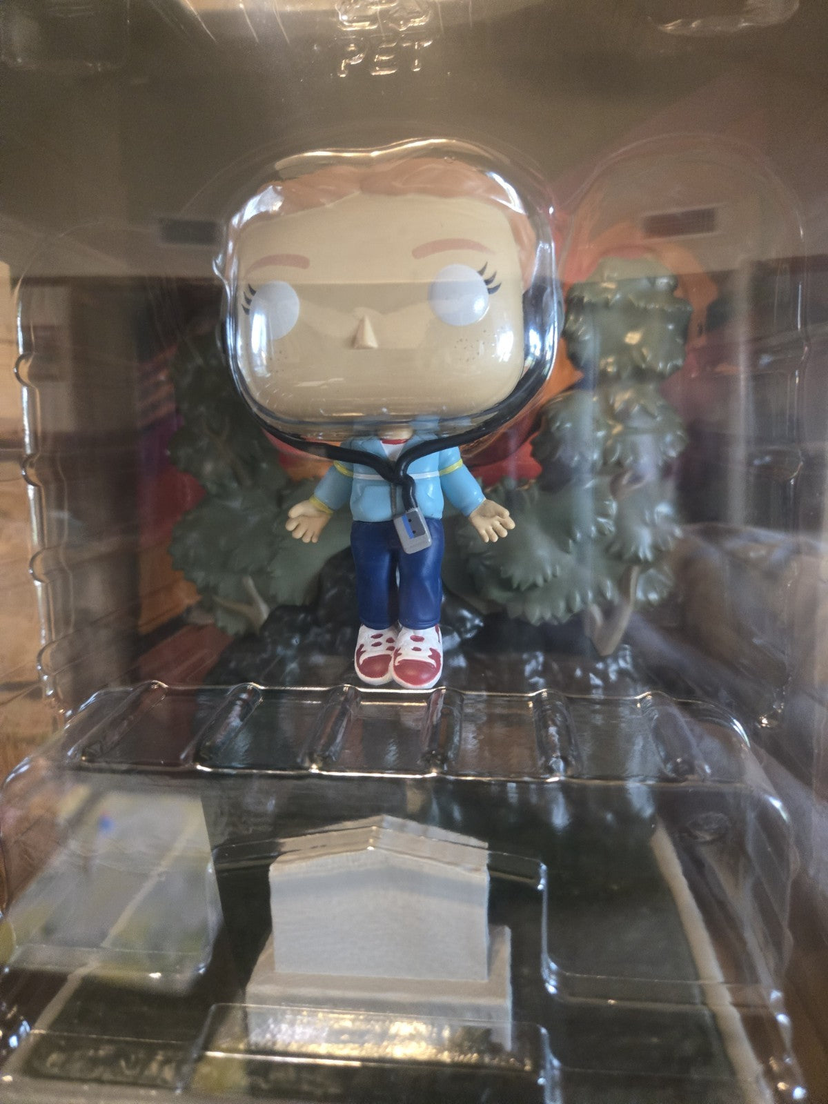 NotMint Funko Pop! Moment MAX at CEMETERY #1544 Netflix Stranger Things Season 4
