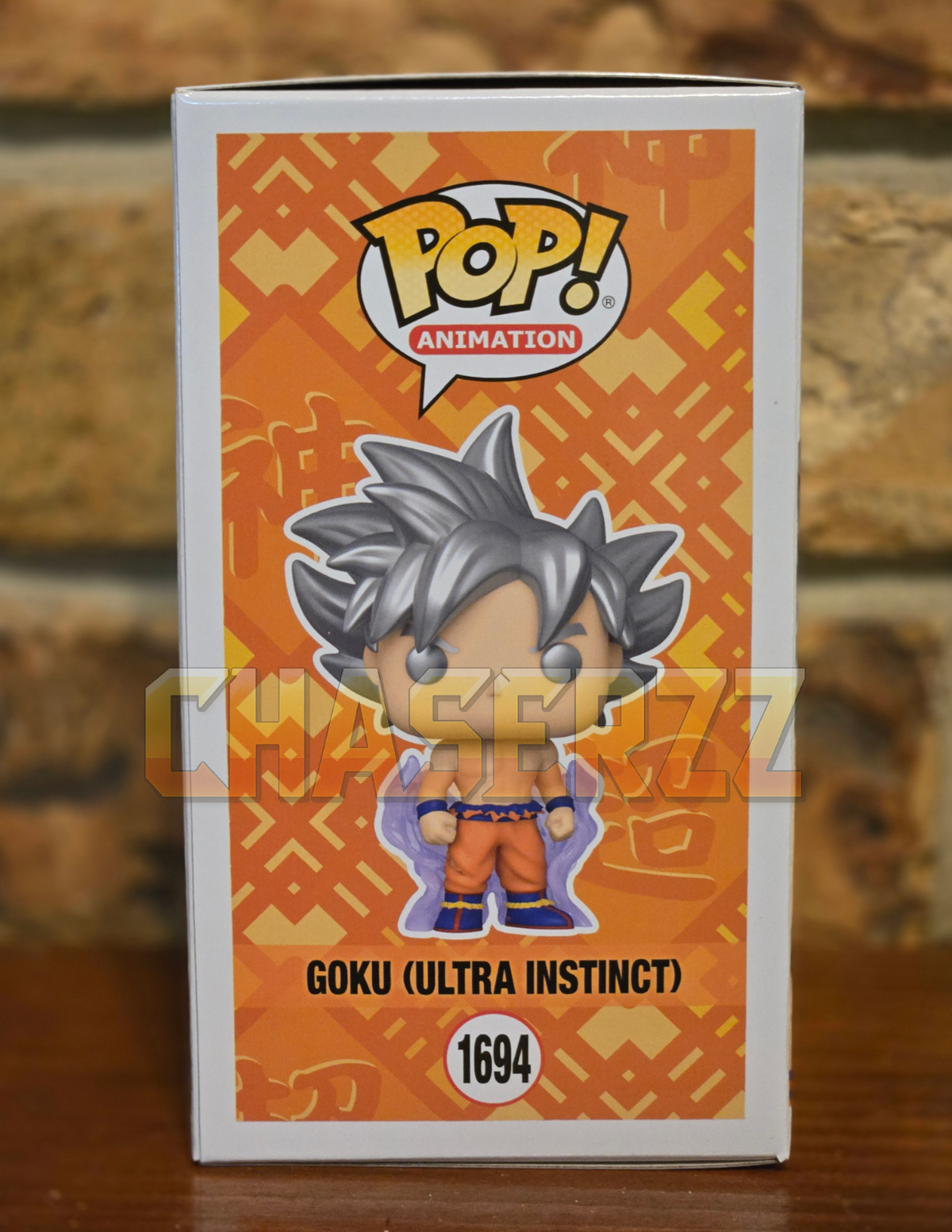 Funko Pop! Dragon Ball Super Goku (Ultra Instinct) 1694 GITD Hot Topic Exclusive