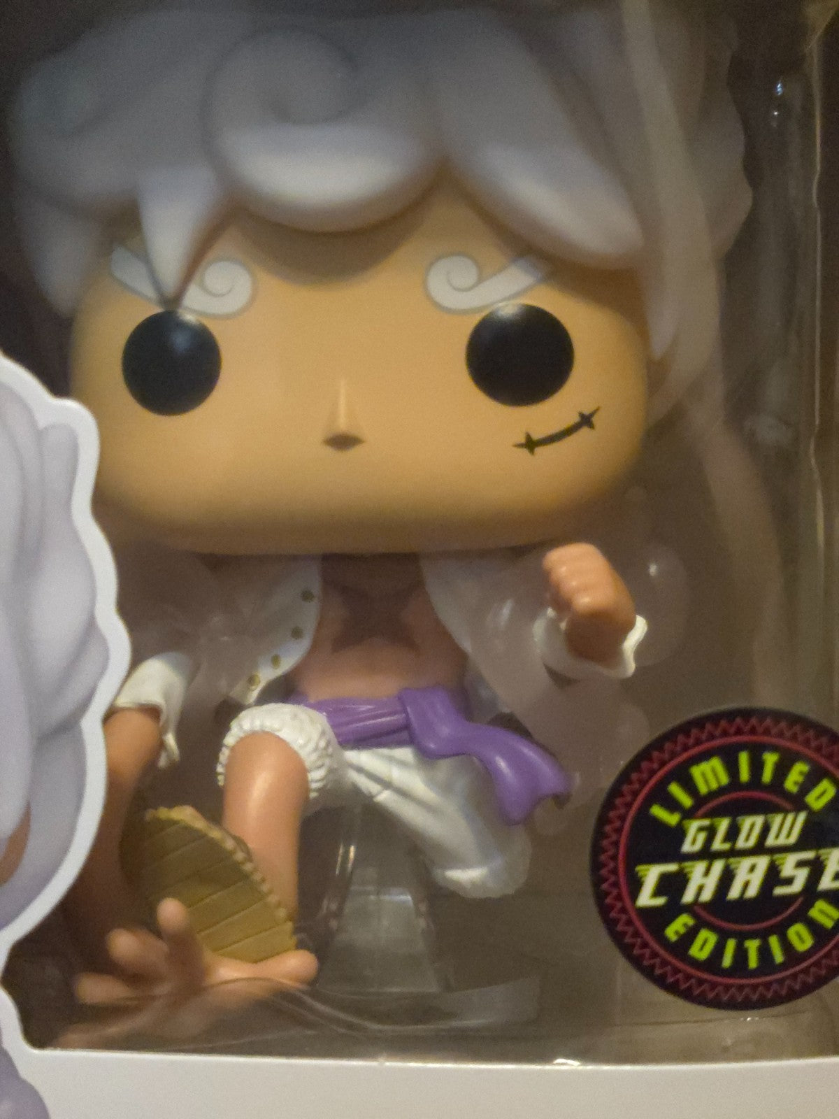 Funko Pop! One Piece  Luffy Gear Five #1607 (Glow Chase)