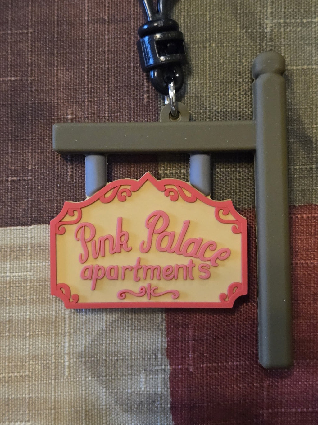 Coraline Series 5 Figural Blind Bag Clip Pink Palace Sign