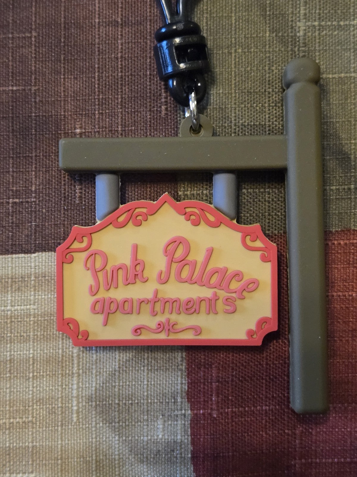 Coraline Series 5 Figural Blind Bag Clip Pink Palace Sign