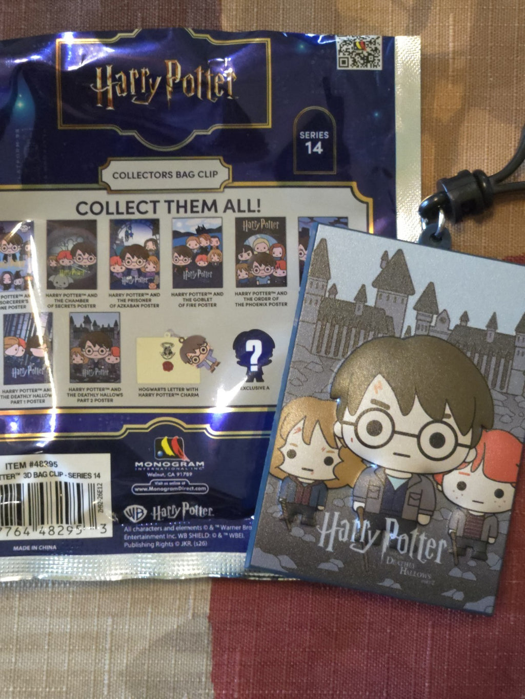 Harry Potter Series 14 3D Foam Blind  Bag Clip The Deathly Hallows Part 2 Poster