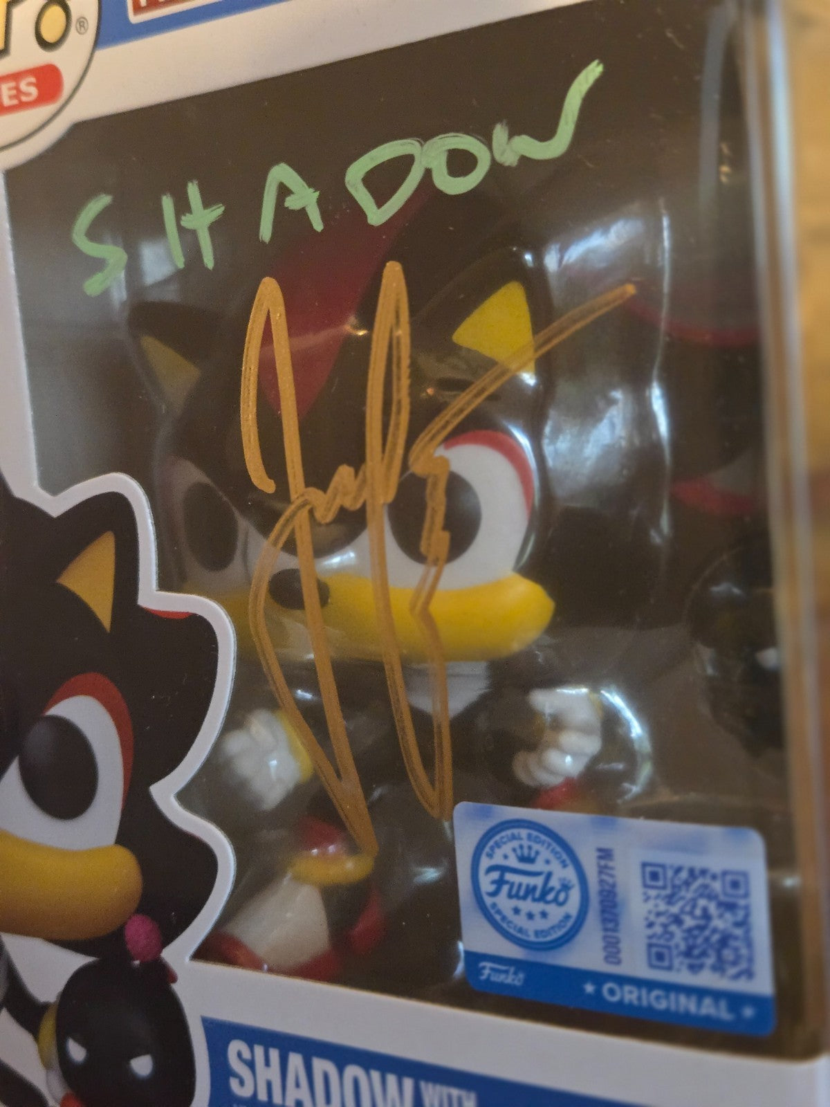 Funko Pop! Sonic The Hedgehog Shadow With Dark Chao #1151 Flocked SE W/Protector
