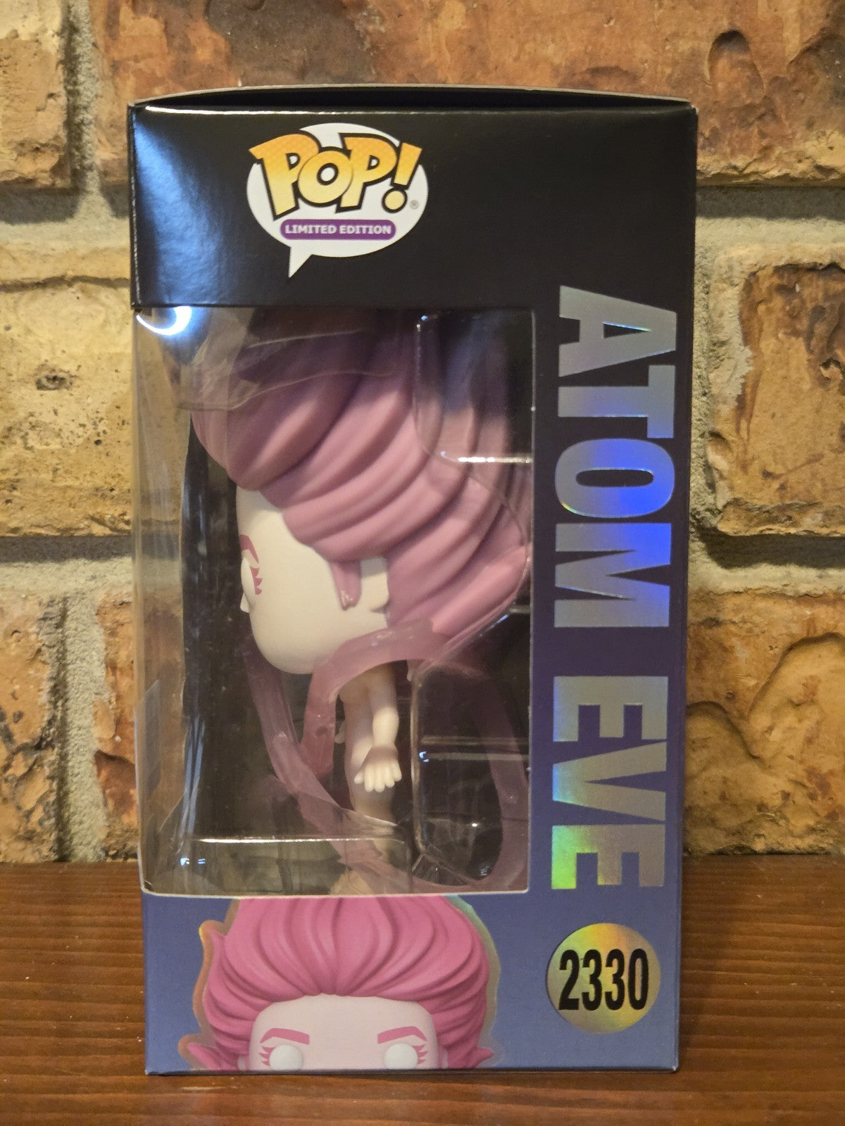 Funko POP! Invincible Atom Eve (Pink Energy) #2330 LE 7500 IN HAND + Protector 