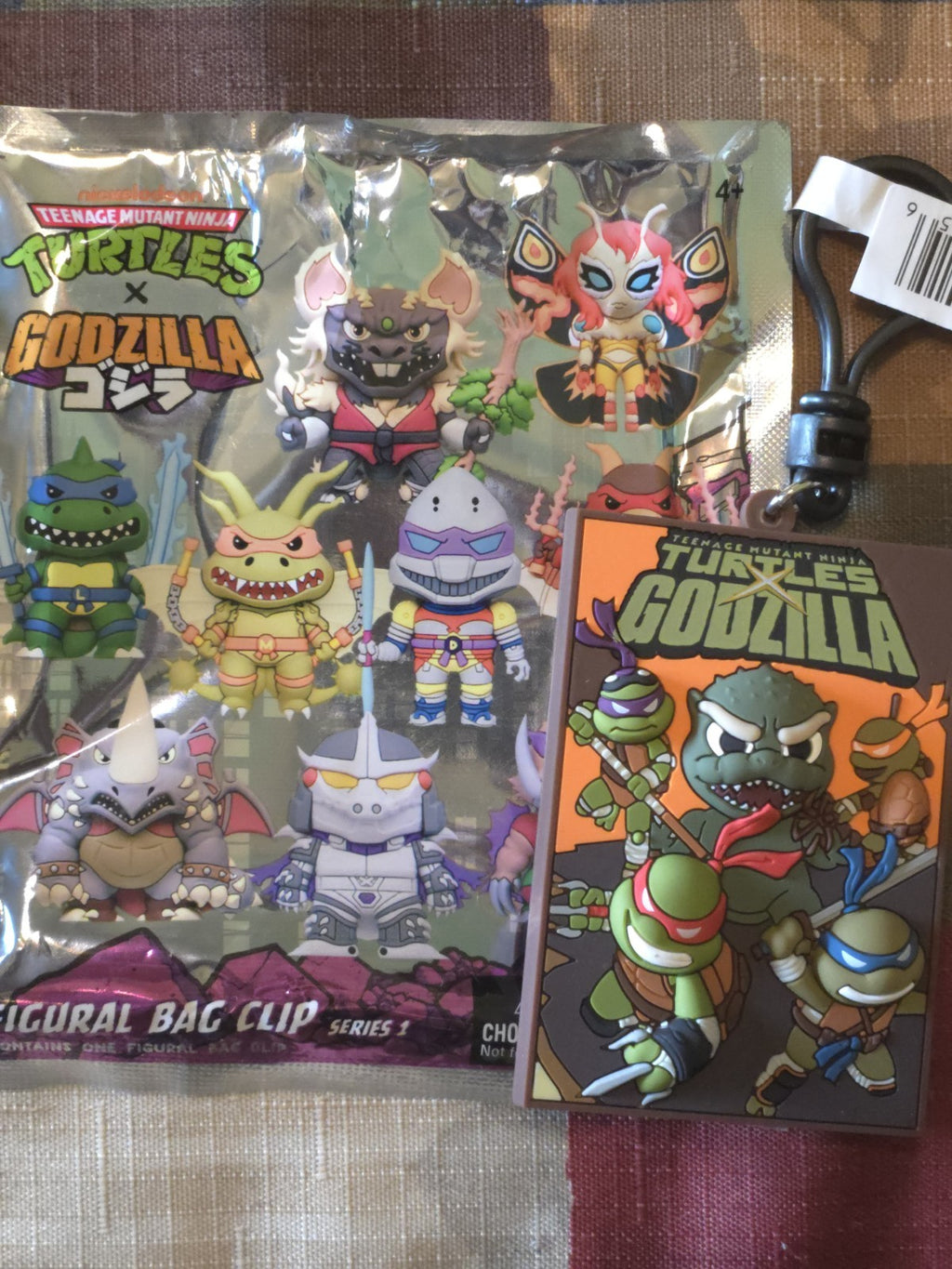 Godzilla x TMNT 3D Figural Blind Bag Clip Comic Book Cover (CHASE)