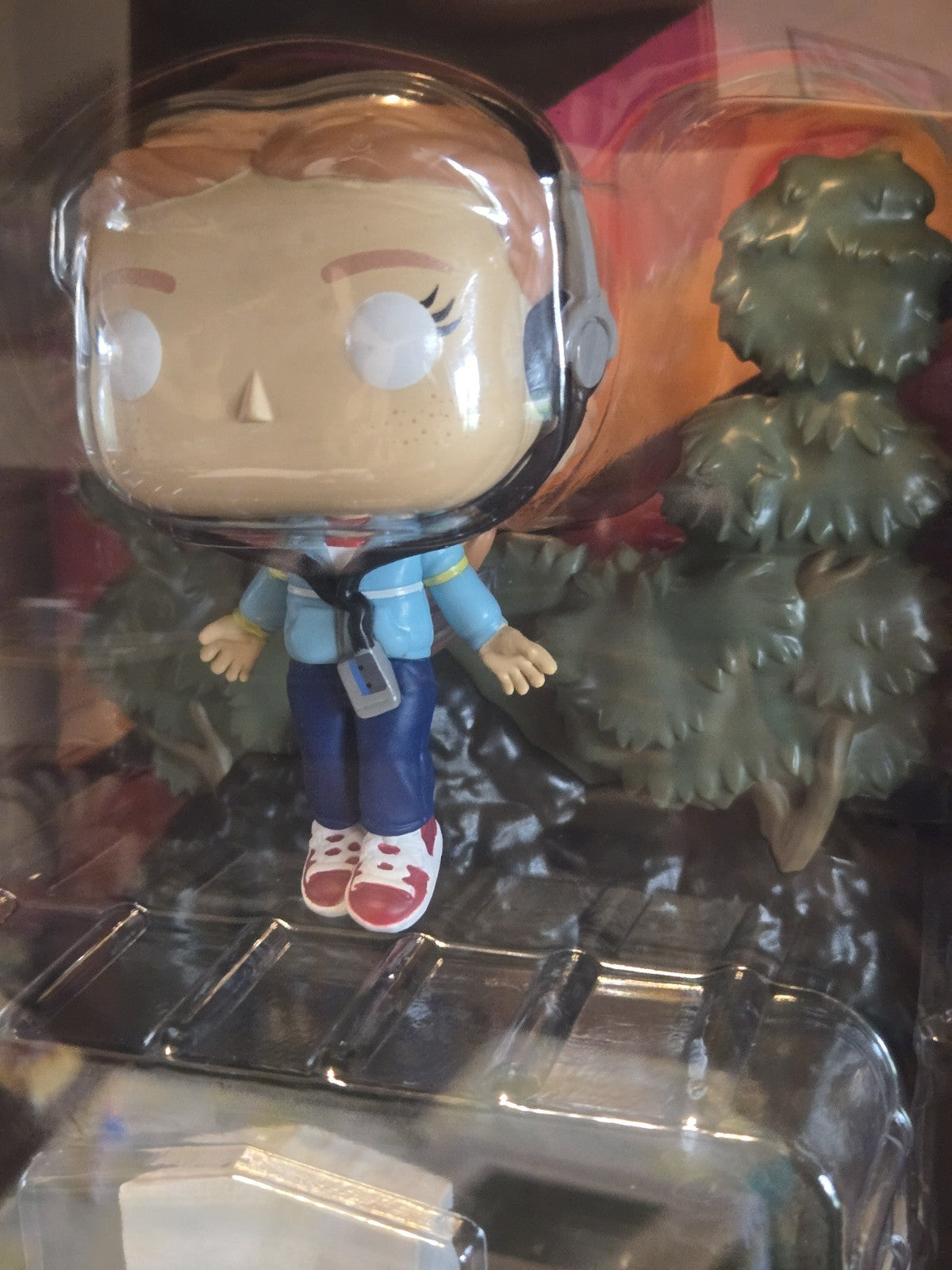NotMint Funko Pop! Moment MAX at CEMETERY #1544 Netflix Stranger Things Season 4